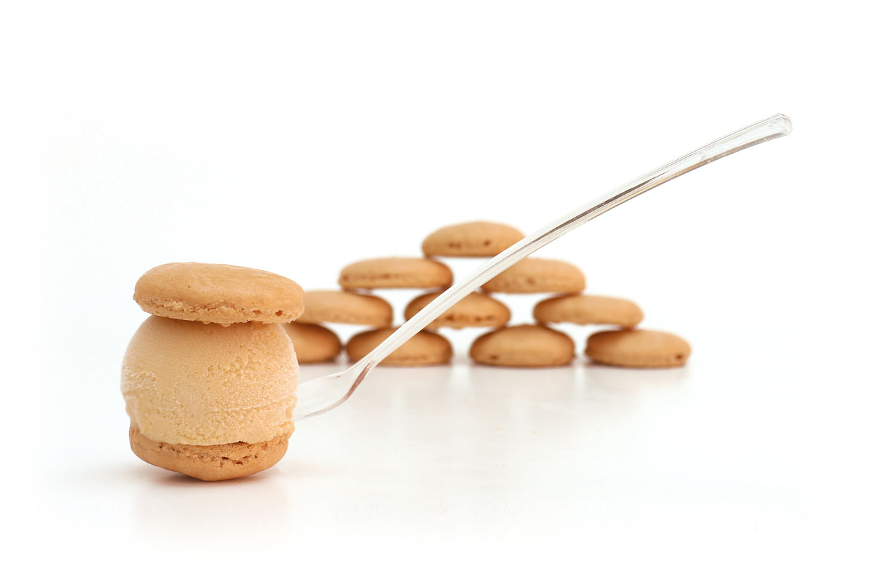 W 16 Macarons